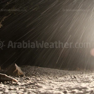 صور حصرية خاصة بموقع طقس العرب لثلوج جنوب الأردن