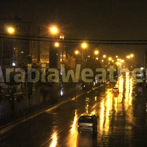 بالصور : الأمطار خلال فجر اليوم بعدسة طقس العرب 