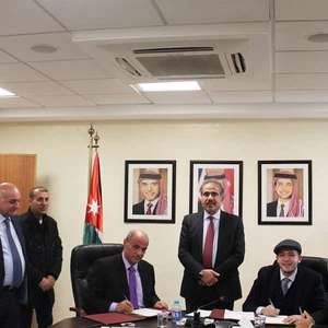 توقيع مذكرة تفاهم بين "الأرصاد" و "طقس العرب" 