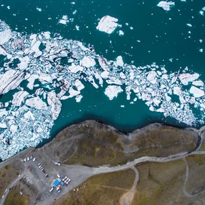 11 photos from the air that will tempt you to travel to Iceland