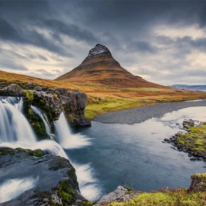 30 amazing photos and 10 amazing waterfalls in Iceland