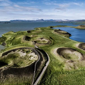 11 photos from the air that will tempt you to travel to Iceland