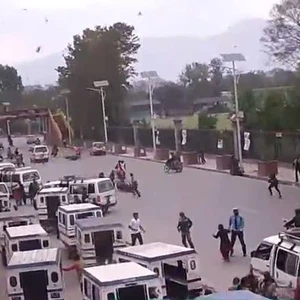 بالفيديو | زلزال نيبال .. لحظات قليلة ما بين مظاهر الحياة الطبيعية والدمار الواسع