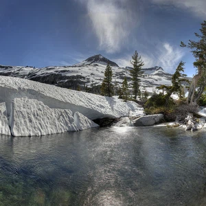 En images : découvrez les caractéristiques distinctives des montagnes de la Sierra Nevada en Californie