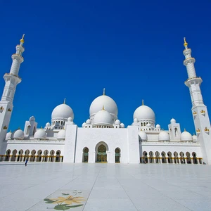 شاهد هذه الصور الرائعة من مسجد الشيخ زايد الكبير