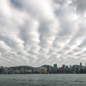 What are the types of lenticular clouds?