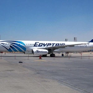 عاصفة إيموجين تجبر طائرة على إلغاء هبوطها في لندن