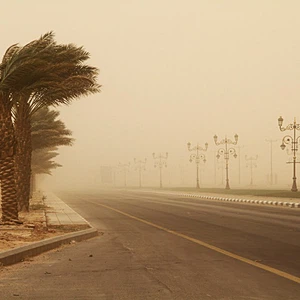 بالصور : غُبار كثيف في أجزاء من شمال المملكة 