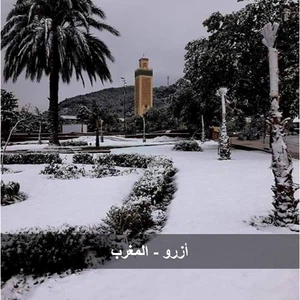 بالصور .. الرداء الأبيض يزور مبكرا مدن و مناطق واسعة في المغرب