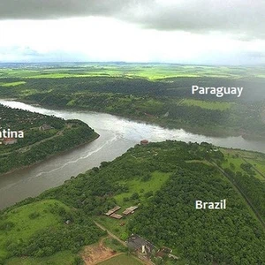 الأرجنتين والبارافواي والبرازيل