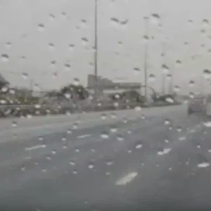 دبي تعش يوماً استثنائياً تحت أنغام المطر 