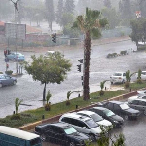 صورة أرشيفية لأمطار تموز 2014م في دمشق