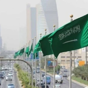 السعودية | عطلة نهاية أسبوع حارة مع فرص لزخات أمطار ورياح نشطة متوقعة على بعض المناطق
