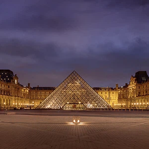 أسباب تدفعك لزيارة متحف اللوفر في فرنسا