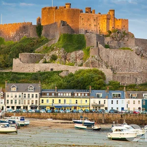 Que savez-vous des îles anglo-normandes.. île Chanel ?