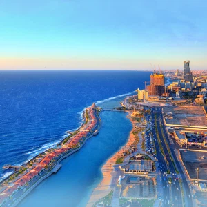 أجواء مستقرة وحارة بشكل عام نهارًا ومعتدلة ليلاً يوم الثلاثاء