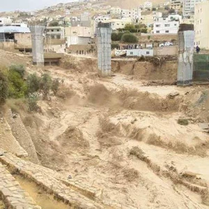 طفلة في معان تتعرض لحادثة غرق بسبب مياه الأمطار