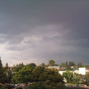 ارتفاع ملموس على الحرارة الثلاثاء وازدياد تأثير منخفض جوي خماسيني الأربعاء والخميس