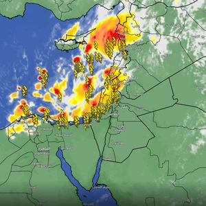 Jordan: A band of thunderclouds is gradually crossing the Kingdom, accompanied by heavy rain and hail.