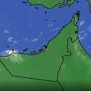 EAU - mis à jour à 10h50 | Nuages de tonnerre Cumulonimbus sur la mer et les côtes occidentales, accompagnés d'averses de pluie