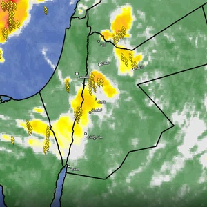 Jordan/Weather Update: Thunderstorms and lightning illuminate the skies of many areas as the last days of Ramadan astronomically approach.