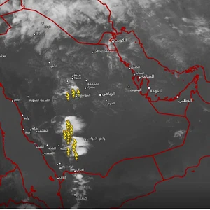 تحديث 6:30 مساء الجمعة | سحب رعدية وأمطار محتملة على شقراء والمجمعة خلال الساعة القادمة