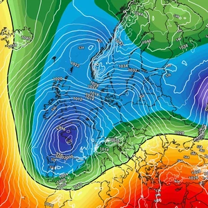Extremely cold polar waves invade the European continent amid low temperatures.. What is the effect of this on the Mediterranean countries?