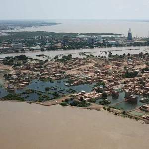 Video and photos | After they were displaced by record floods, tens of thousands of Sudanese are waiting for aid