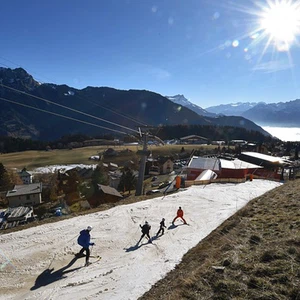 سويسرا تشهد أدفأ شهر ديسمبر منذ 150 عاماً بسبب "النينيو"