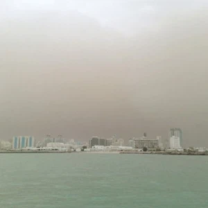 إغلاق ثلاث موانئ بحرية في السويس بسبب الرياح 