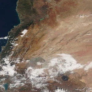  مشاهد من أول تساقط وتراكم للثلوج فوق مرتفعات لبنان أثناء المنخفض الجوي الأخير