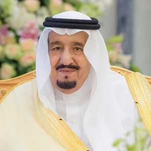 خادم الحرمين الشريفين يدعو إلى إقامة صلاة الاستسقاء.. غدًا