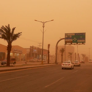 مؤشرات على تشكل موجات غبار في خمسة مناطق إدارية يومي الأحد والإثنين