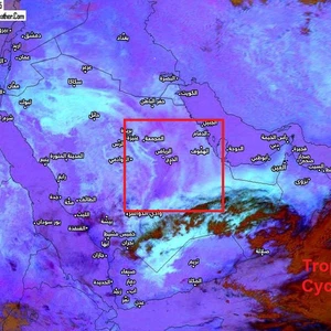 العاصفة الاستوائية والغبار في منطقة الجزيرة العربية وبحر العرب
