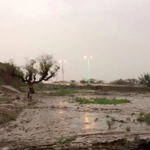  بالصور : سحابة رعدية ضخمة  تغطي مساحة مئة ألف كيلومتر مربع تؤثر على جازان عصر الثلاثاء