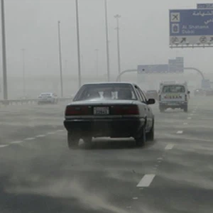 الخميس .. طقس مضطرب مع رياح مثيرة للغبار وحرارة شديدة 