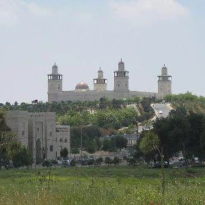 طقس الخميس: انخفاض على الحرارة في المناطق الجبلية وأجواء ربيعية مُعتدلة منتظرة