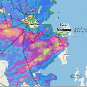 Bahrain - Updated at 3:50 pm | Cumulus rain clouds are approaching the Kingdom, accompanied by showers of rain