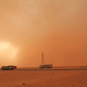 تنبيه : موجة غبار كثيفة تؤثر على شمال السعودية