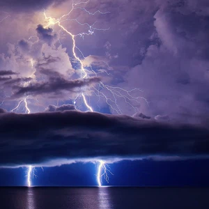 Important - Jeddah City | Thunderstorms and rain expected this afternoon and afternoon... Details