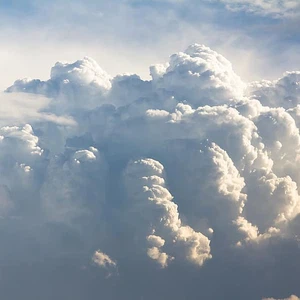 Kuwait | Forecasts for less hot weather in the capital at the end of the week, and possible activity of cumulus clouds