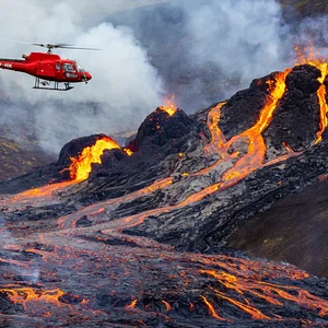 Video | A drone captures a majestic close-up scene of the Icelandic volcano eruption