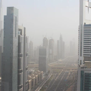 طقس حار ومغبر أحياناً وفرصة لسحب ركامية جنوب وشرق البلاد