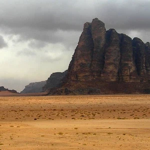 مشهد أرشيفي للبادية الجنوبية