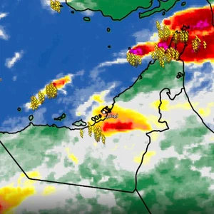 Emirates - 9:10 am | Heavy thunderstorms in Ras Al Khaimah and chances of rain continue in the capital, Abu Dhabi