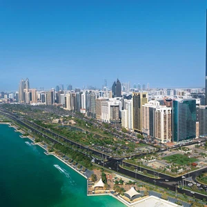 طقس حار ومستقر نهاراً ورطب ليلاً الثلاثاء 