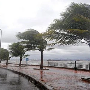 المملكة المغربية : مُنخفض جوي يُعيد الأمطار والثلوج (على الجبال)بعد طول غياب