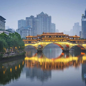 اكتشفوا مدينة تشنغدو الصينية الساحرة