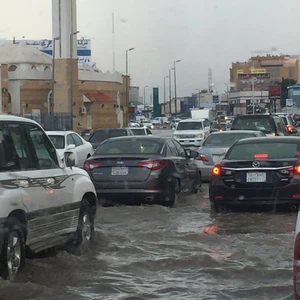 السعودية.. أمطار غزيرة على الطائف تتسبب بوفاة وإصابة 3 أشخاص
