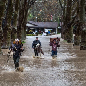 25 تريليون جالون من مياه الأمطار هطلت على ولاية كاليفورنيا الأمريكية خلال سلسلة من 9 عواصف متتالية